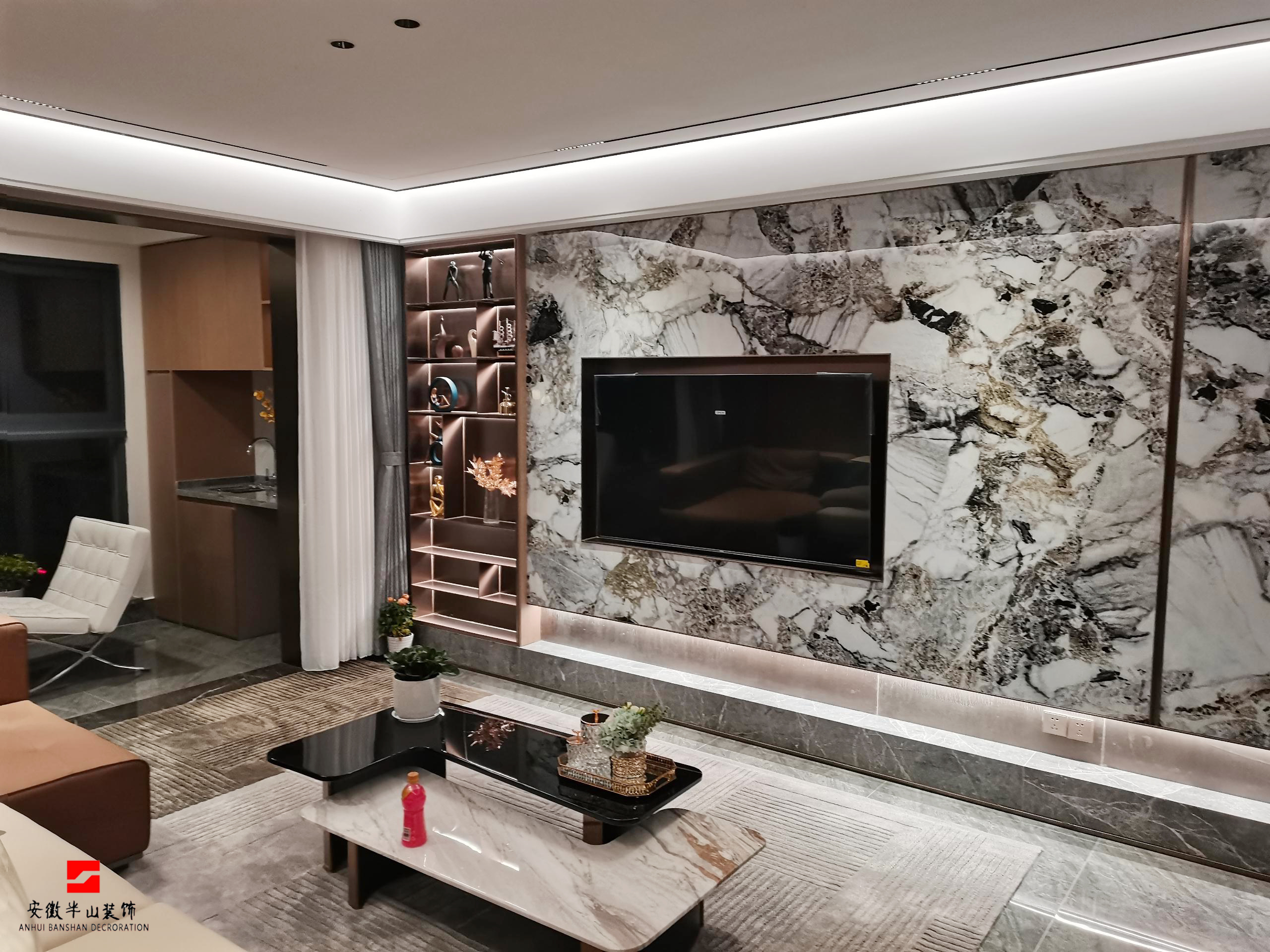 淮北.華松蘭墅香汐B戶型輕奢風樣板間裝飾工程(圖4) 客廳背景墻.jpg