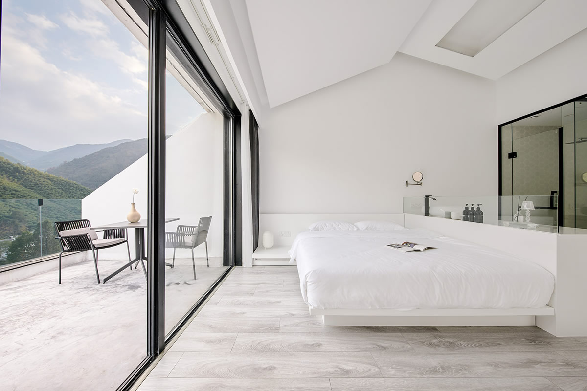 超白”客房:現代風格民宿裝修設計(圖3) 超白”客房:現代風格民宿裝修設計(圖3)