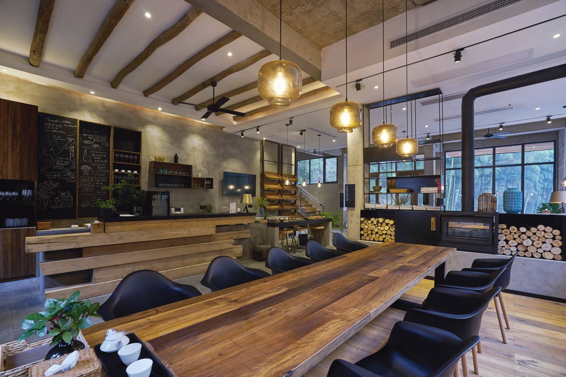 工業(yè)風民宿飲品店裝修案例(圖4)